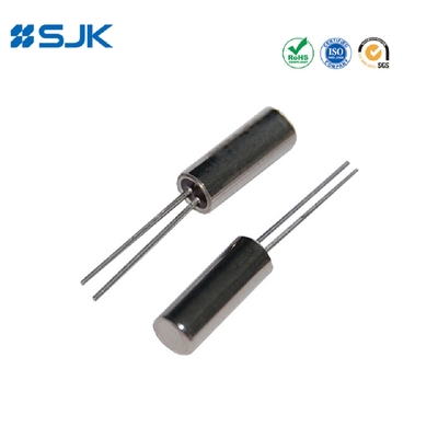 Buy 3 X 8mm Through Hole Crystal Resonator With 32.768KHz 12.5pF ±20ppm -20~+70℃ online manufacture